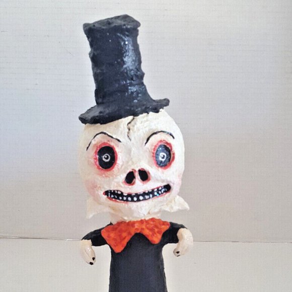 HALLOWEEN SKULL Folk Art Debra Schoch Paper Mache - Picture 1 of 14